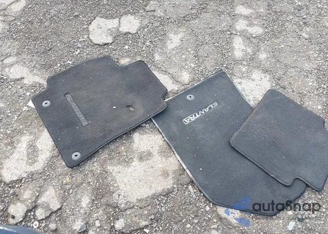 2018 Hyundai Elantra Sel из США, поврежденный, VIN 5NPD84LF0JH334048